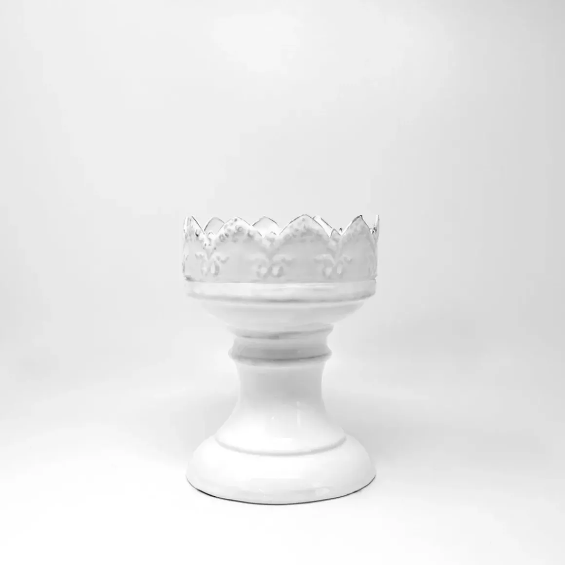 Couronne Candle Holder On Foot