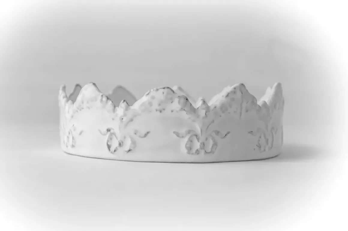 Couronne Chiseled Serving Bowl